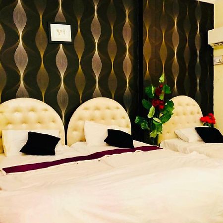 Aimys Villa Guest House ムルターン エクステリア 写真