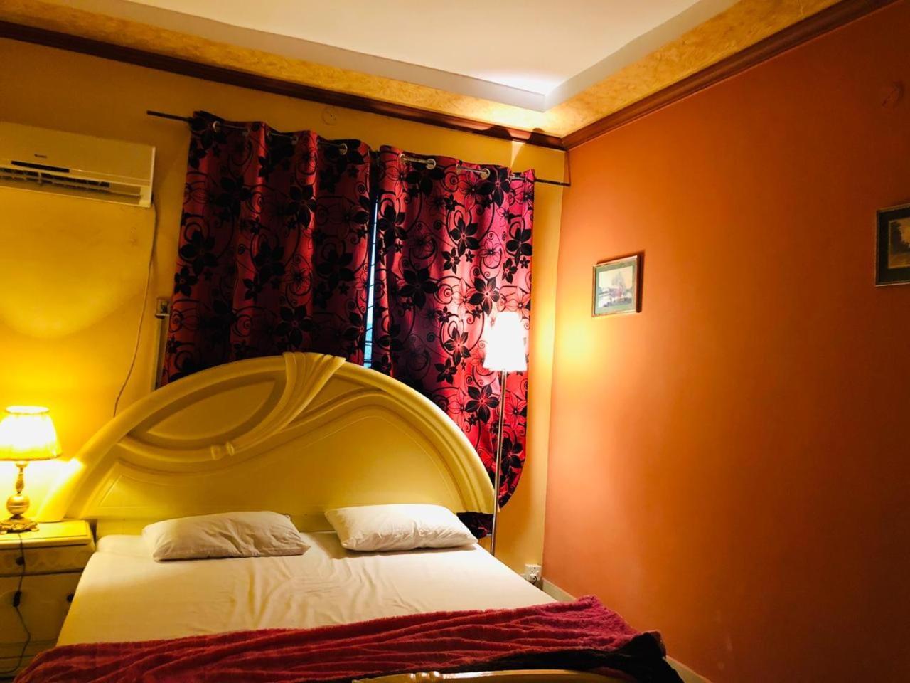 Aimys Villa Guest House ムルターン エクステリア 写真